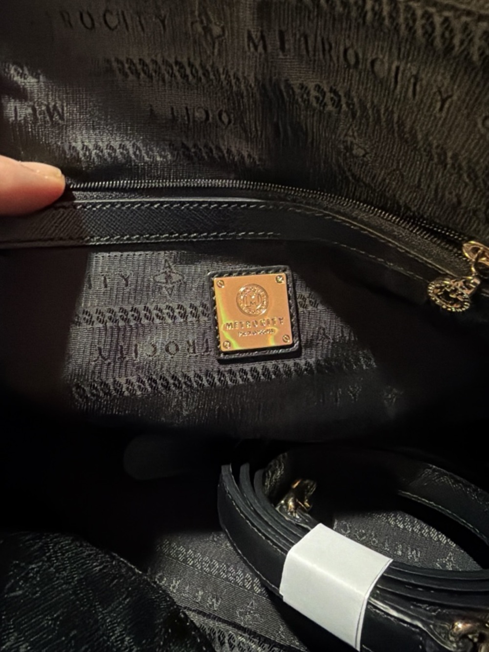 NWOT Metrocity Milano Black Saffiano Leather Dome Satchel Bag - Picture 6 of 7